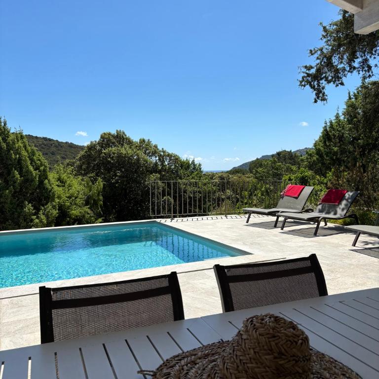 Villa Giulia - Two-Bedroom House - 4