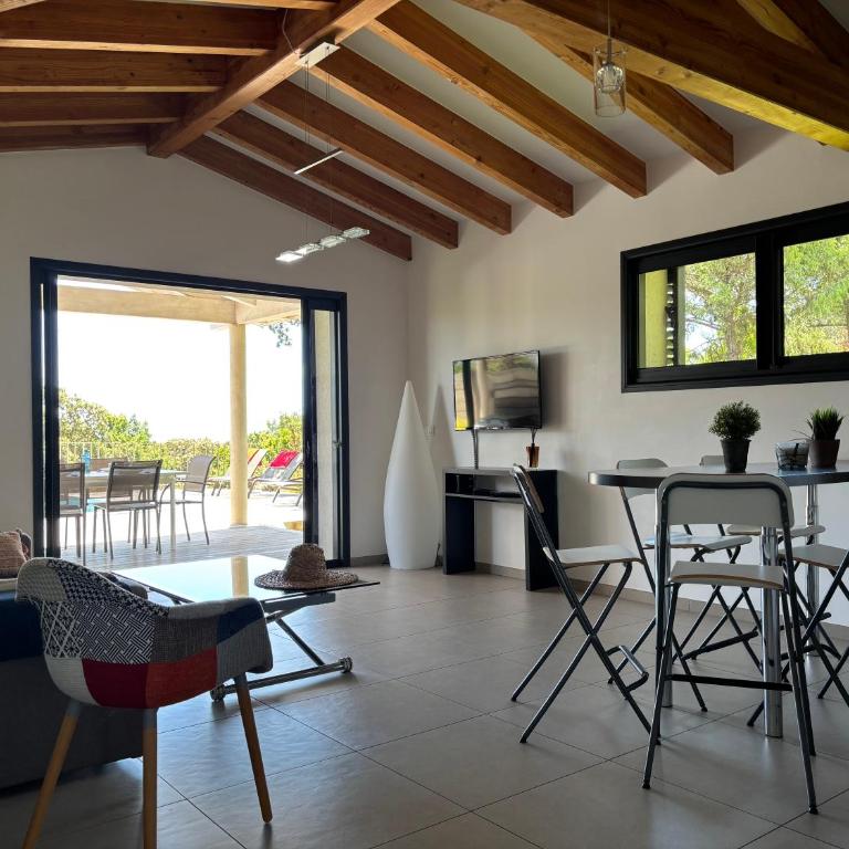 Villa Giulia - Two-Bedroom House - 13