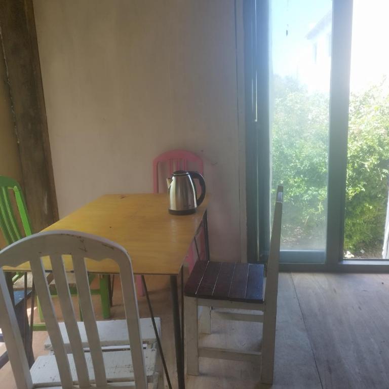 Rancho a 1 cuadra del Océano atlantico - Casa con 1 dormitorio - 28