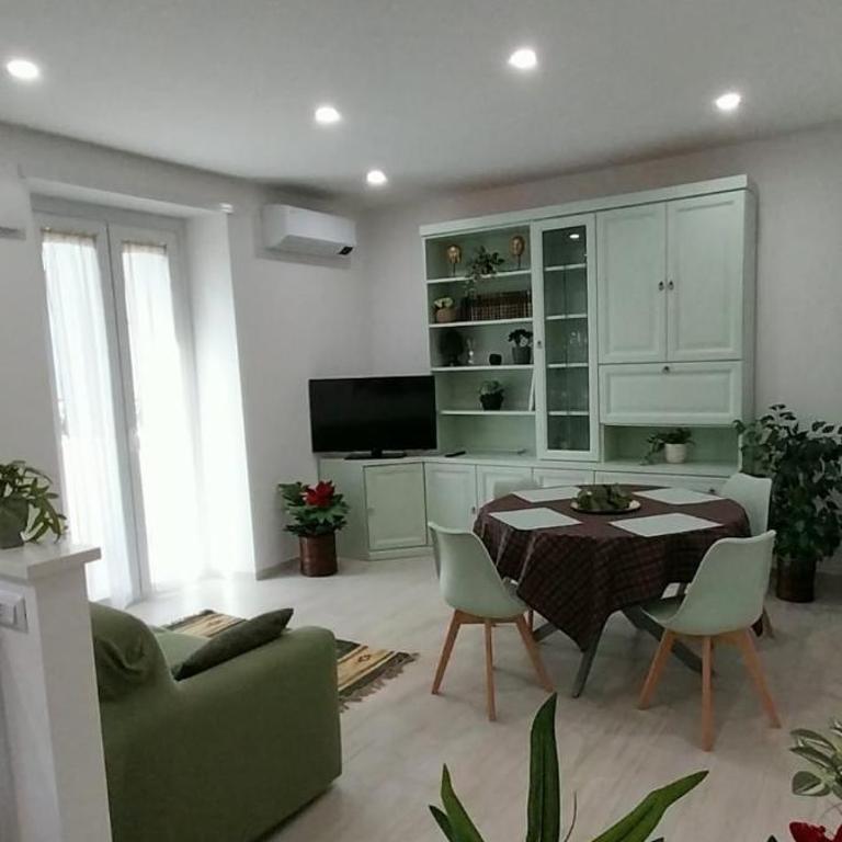 Alloggio turistico CASA VERDE CASA - Appartamento con 2 Camere da Letto - 57