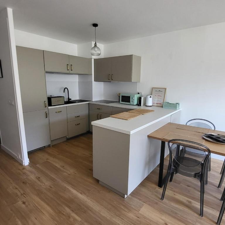Charmant T2 avec terrasse et parking centre Vannes - Appartamento con 1 Camera da Letto - 3