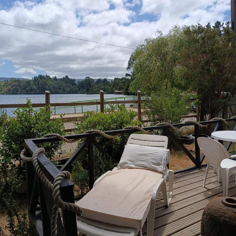 Cabin by the day in front of the Pastahue Lagoon - Three-Bedroom House - 8