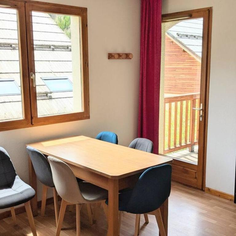 Appartement 3 pieces 6 personnes, 2 chambres, wifi fibre gratuit, piscine l'été et au pied des pistes l'hiver - Appartement 2 Chambres - 32
