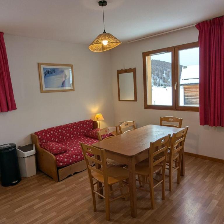 Appartement 3 pieces 6 personnes, 2 chambres, wifi fibre gratuit, piscine l'été et au pied des pistes l'hiver - Appartement 2 Chambres avec Vue sur la Montagne - 21