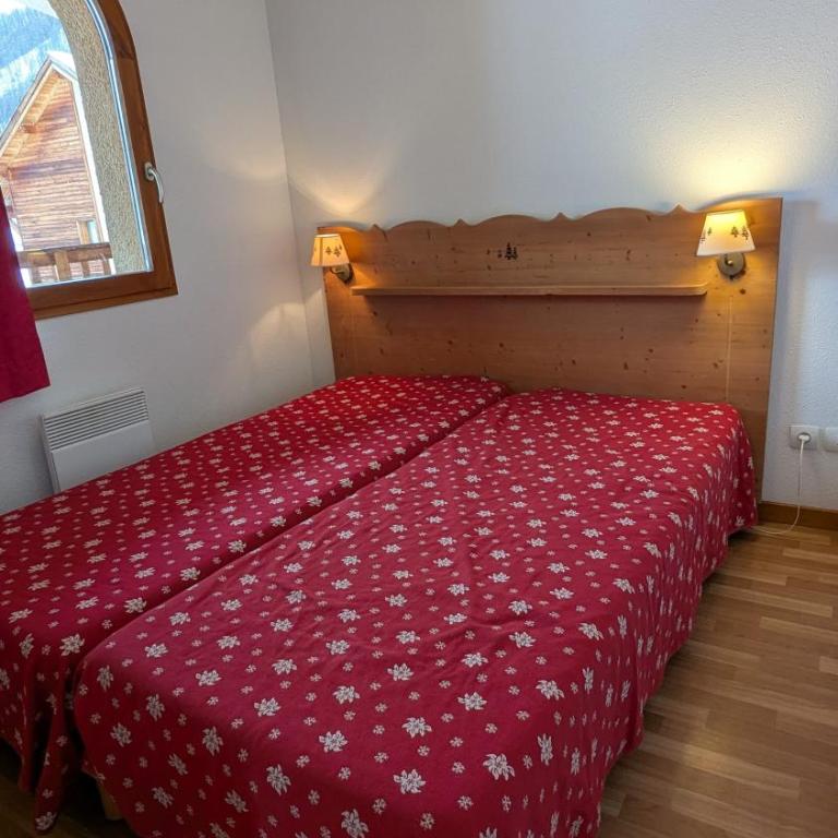 Appartement 3 pieces 6 personnes, 2 chambres, wifi fibre gratuit, piscine l'été et au pied des pistes l'hiver - Appartement 2 Chambres avec Vue sur la Montagne - 15