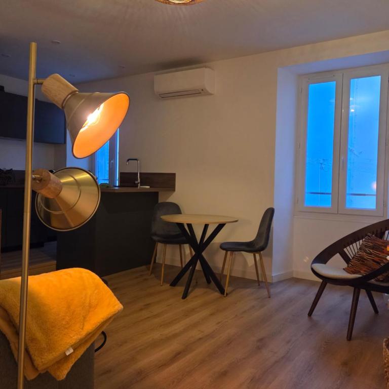 T2 centre ville Ajaccio - Appartamento con 1 Camera da Letto - 2