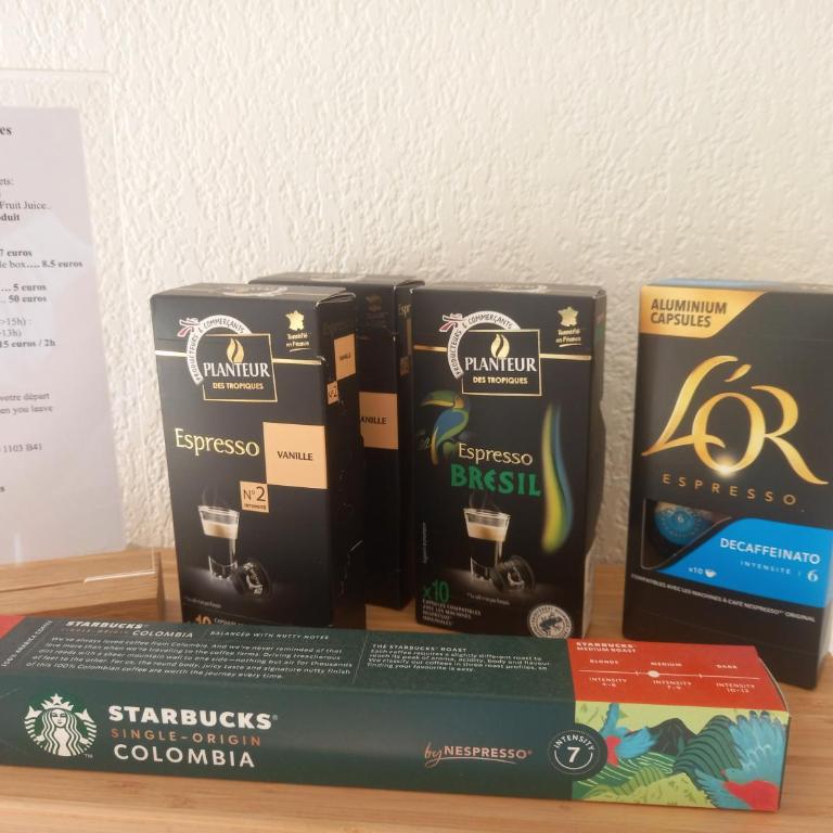 T2 de 56m2 - Genève à 5 min- Parking Privé Gratuit - Appartement 1 Chambre - 15