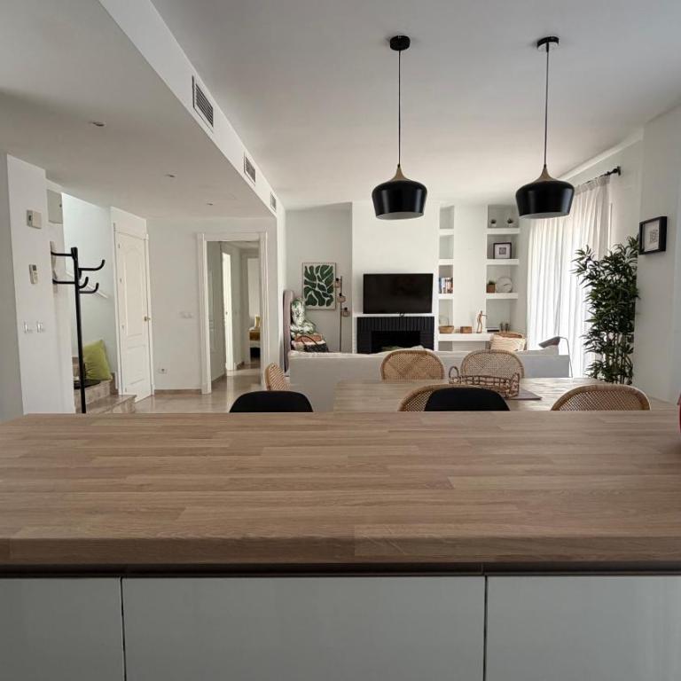 Los Naranjos Design Duplex Penthouse - Three-Bedroom Apartment - 9