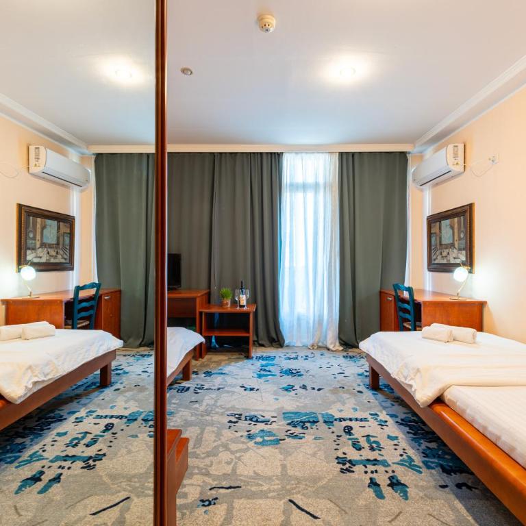 Hotel Bojatours - Double or Twin Room with Balcony - 9