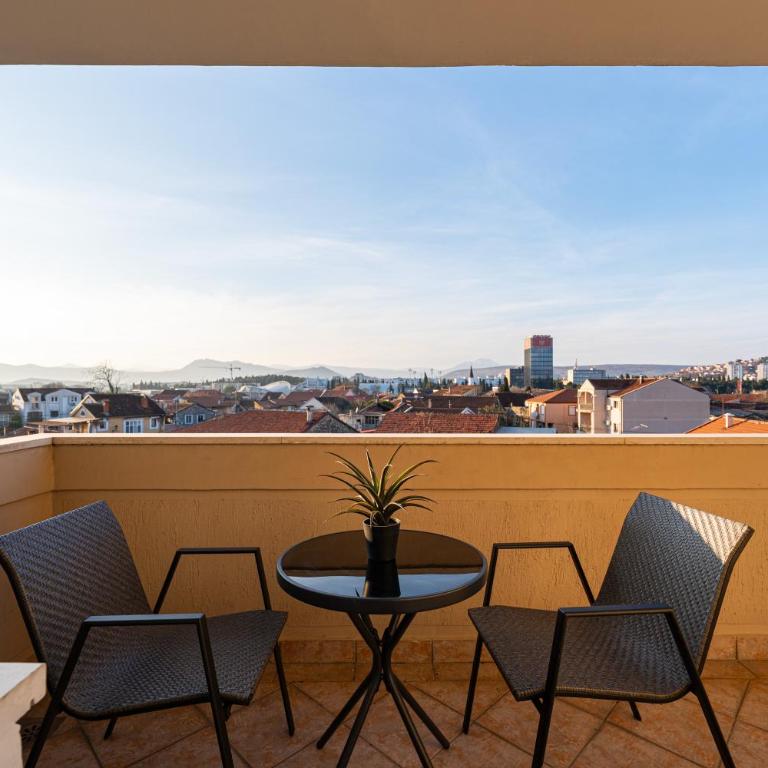 Hotel Bojatours - Double or Twin Room with Balcony - 24