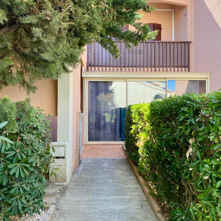 Superbe appartement T2 en résidence avec piscine - Appartement 1 Chambre - 12