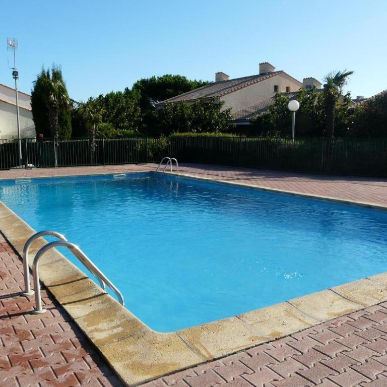 Superbe appartement T2 en résidence avec piscine - Appartement 1 Chambre - 4