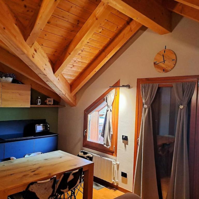 Woodpecker's chalet Temù Ponte di Legno - Appartamento con 1 Camera da Letto - 4