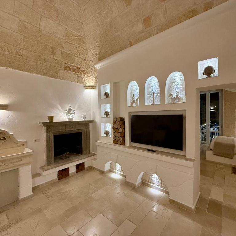 Vittorio Emanuele Charming Suites - Camera King con Vasca Idromassaggio - 12