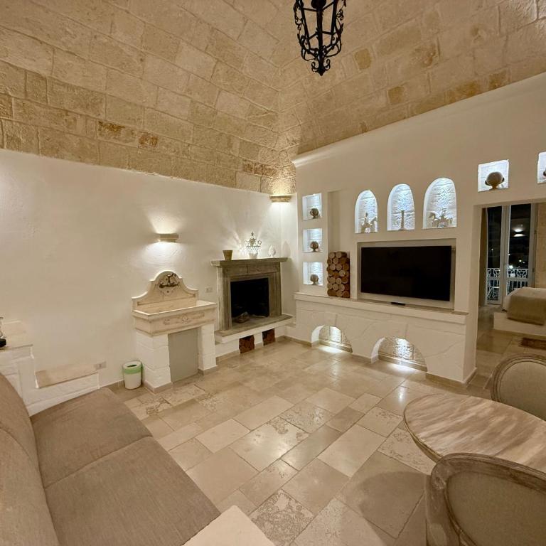 Vittorio Emanuele Charming Suites - Camera King con Vasca Idromassaggio - 13
