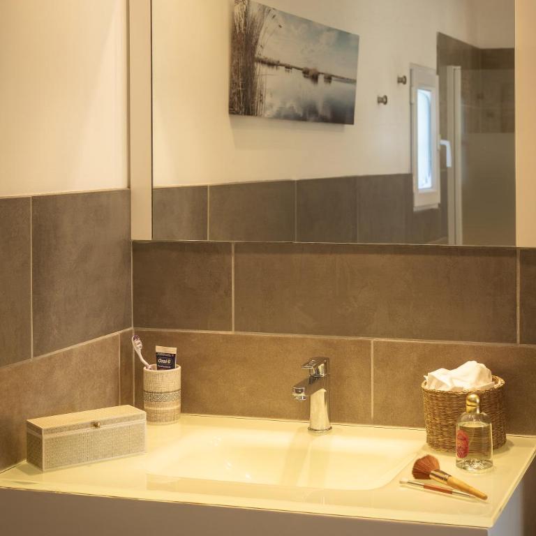 « La Parenthèse » gîte en Camargue - One-Bedroom Apartment - 8