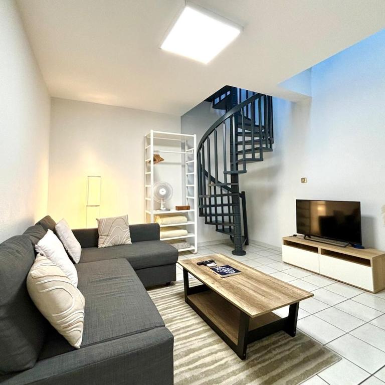 Charmant Duplex - Hyper Centre - 44m2 - Proche Place Stanislas - Appartamento con 1 Camera da Letto - 2