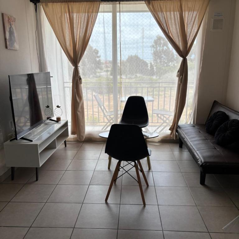 Lindo departamento en la serena, estacionamiento y wifi gratis - Three-Bedroom Apartment with Balcony - 10
