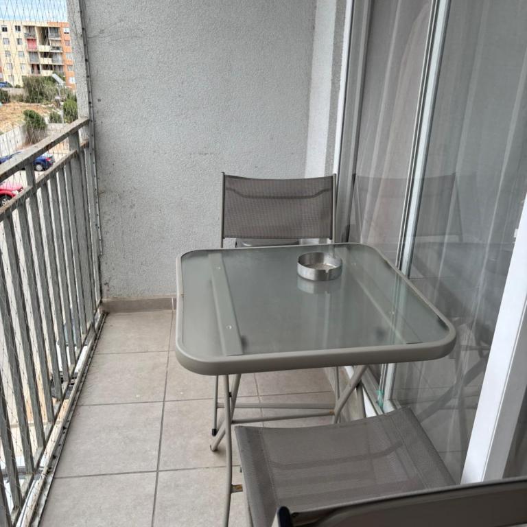 Lindo departamento en la serena, estacionamiento y wifi gratis - Three-Bedroom Apartment with Balcony - 8