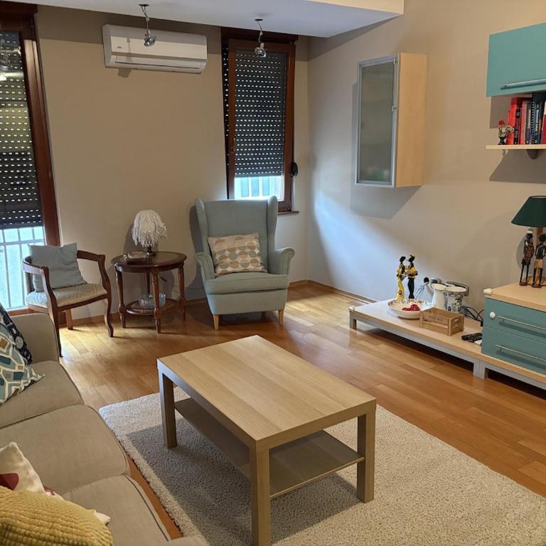 Cozy apartment in the very city center - One-Bedroom Apartment - 8