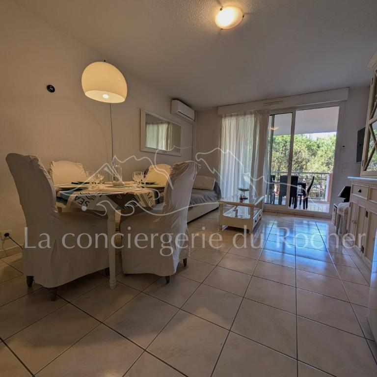 Appart de rêve à Saint-Aygulf 2 min de la mer 6 pers - Apartment mit 2 Schlafzimmern - 11