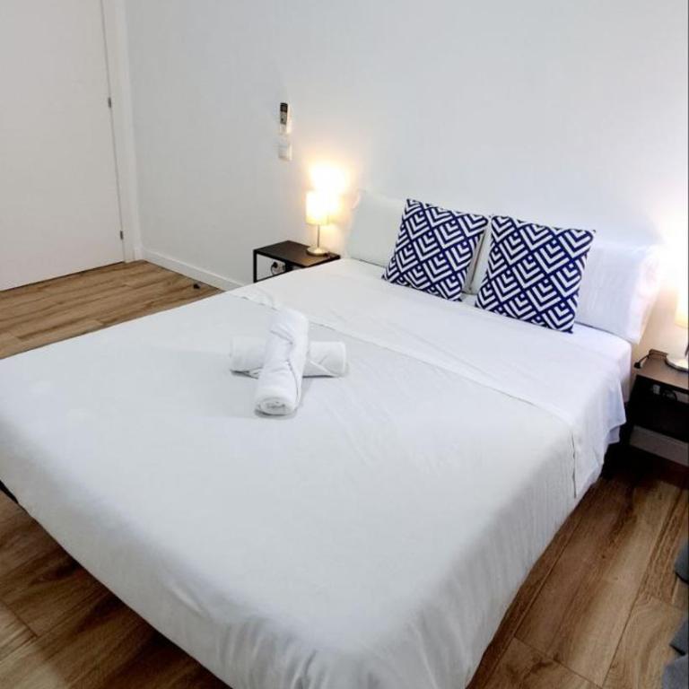 AYZ Joaquín Pol - Auto check-in property - Standard Double Room with Shared Bathroom - 10