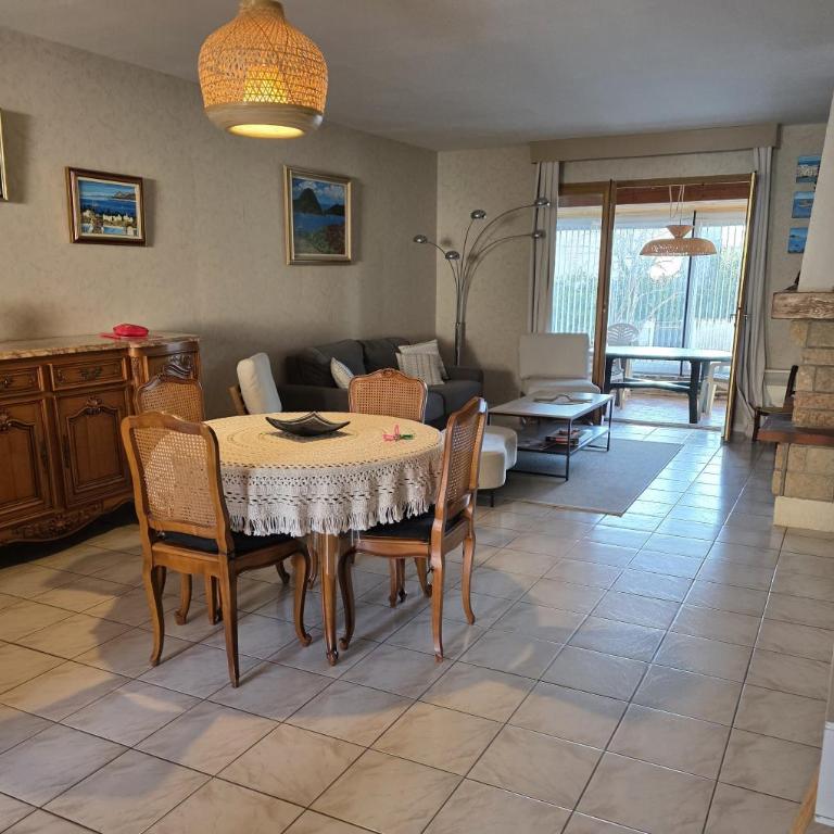 Maison Zen & Plage - Three-Bedroom House - 8