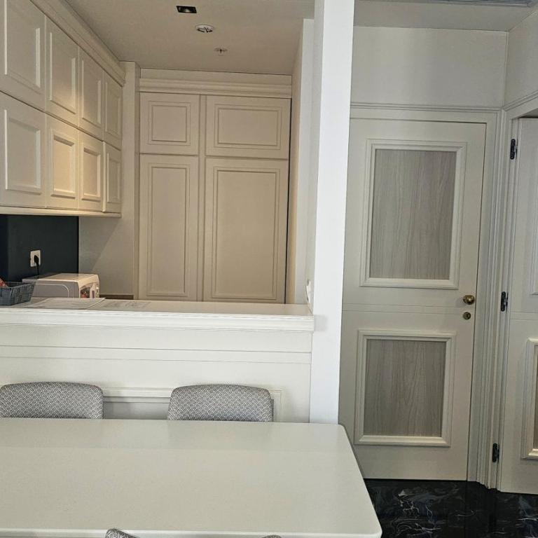 Azure Family Luxury Seaside Living Suites Rafailovici - Two-Bedroom Apartment - 15