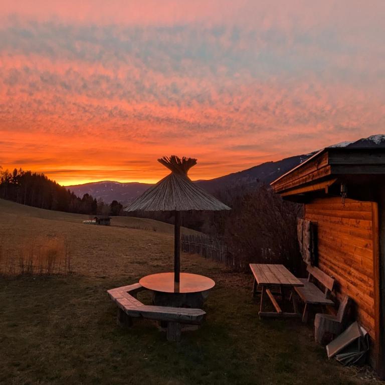 Froetscherhof, Urlaub auf dem Bio-Bauernhof in Brixen, Appartments, Sauna und BrixenCard - Two-Bedroom Apartment - 2