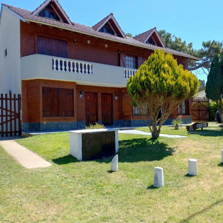 Triplex para 8 personas con piscina a una cuadra de la playa - Casa con 1 dormitorio - 10