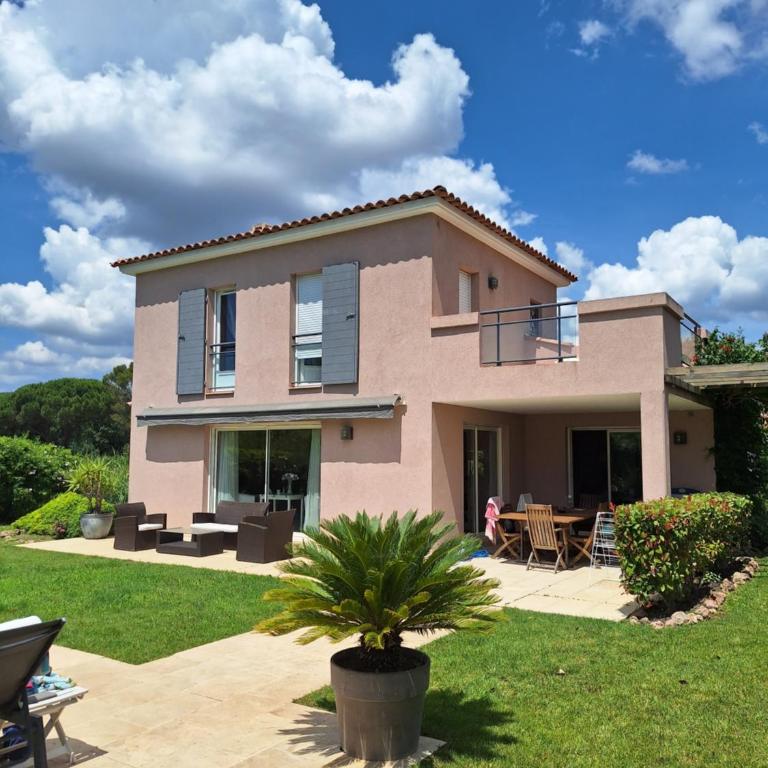 Le Vallon d'azur, Villa piscine proche plage à Fréjus - Casa de 3 dormitorios - 1