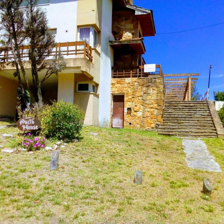 PH con cochera cubierta cerca de la playa - Two-Bedroom Apartment - 1