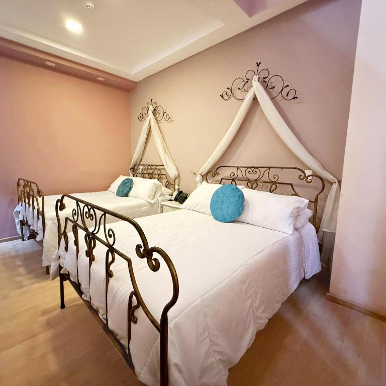 Hotel en Cuenca Casa Ruth Boutique - Habitación Doble - 1 o 2 camas - 2