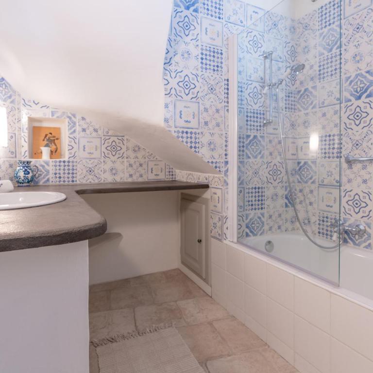 La Bourgade d'Uzès YourHostHelper - Appartement - 15