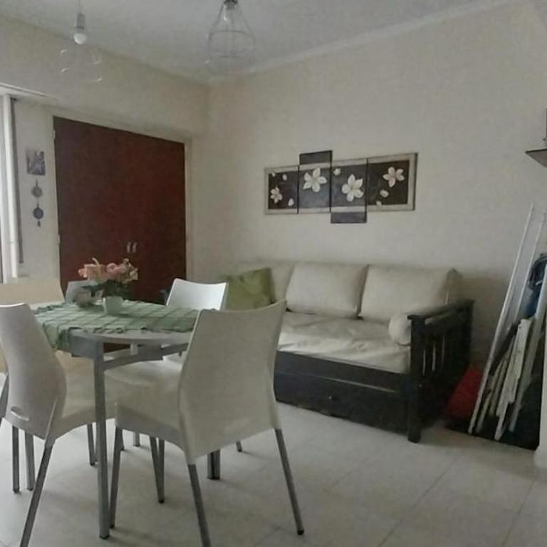 Alquilo a 2 cuadras de Varese - Apartamento de 1 dormitorio - 1