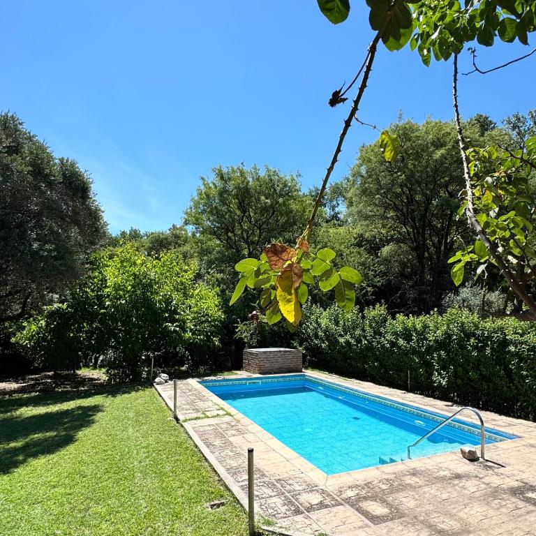 Casa completa con piscina a 600 metros de plaza de Villa de las Rosas - Casa de 2 dormitorios - 3