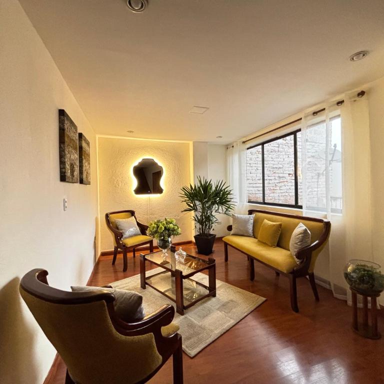 Suits céntricas y seguras - Habitación Doble con baño privado - 1