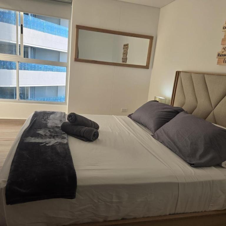 Brand New Perfectly Located 2bed in CieloMar - Three-Bedroom Apartment - 5