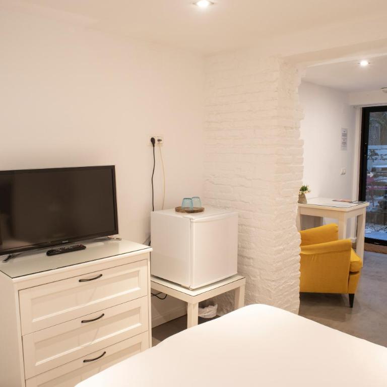 ABCyou Bed&Breakfast - Double Room with Private Bathroom - 22