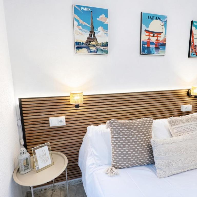 Rooms Cruz Roja - Habitación Doble Deluxe con balcón - 23