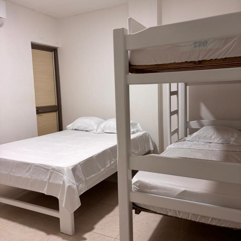 Apartamento familiar en coveñas cerca del mar - Apartamento de 3 dormitorios - 5