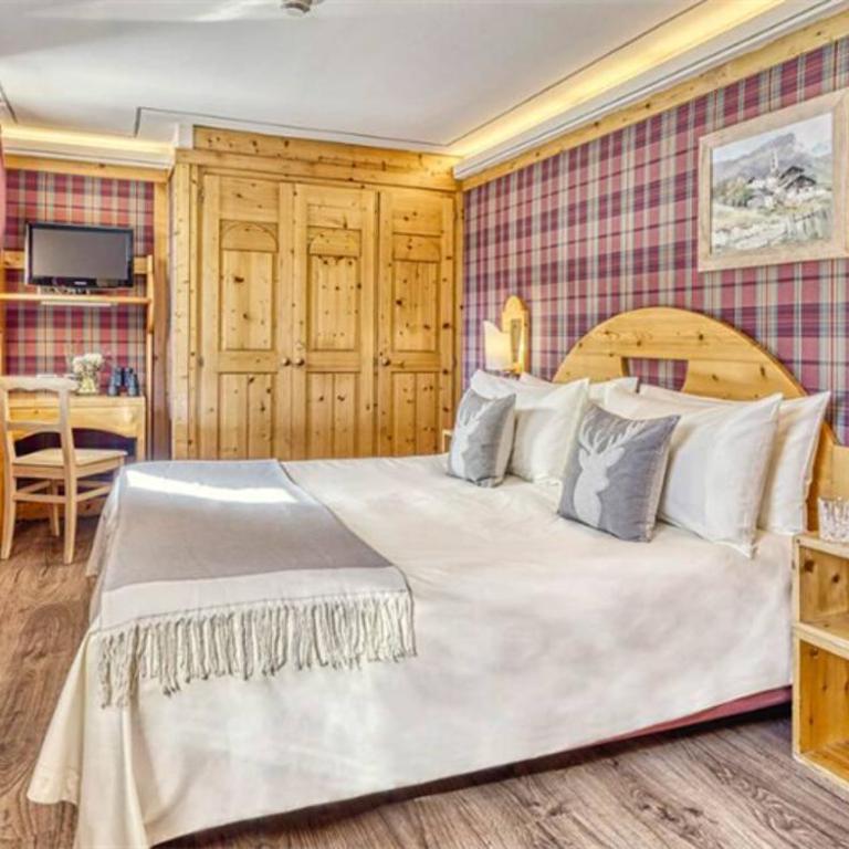 Hotel Sant'Orso - Mountain Lodge & Spa - Camera Matrimoniale con Balcone - 1