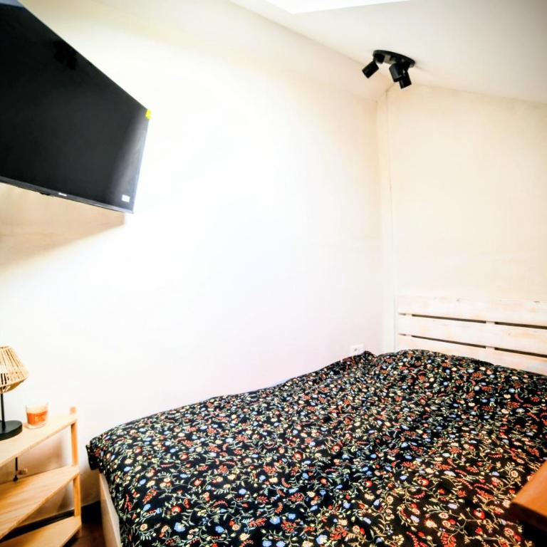 Old Port Riverside Lofts in City Center - Loft - 5