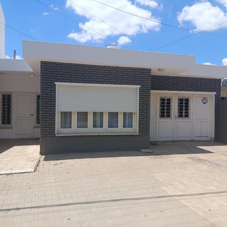 Casa en la Costanera cerca del anfiteatro - Casa de 2 dormitorios - 1