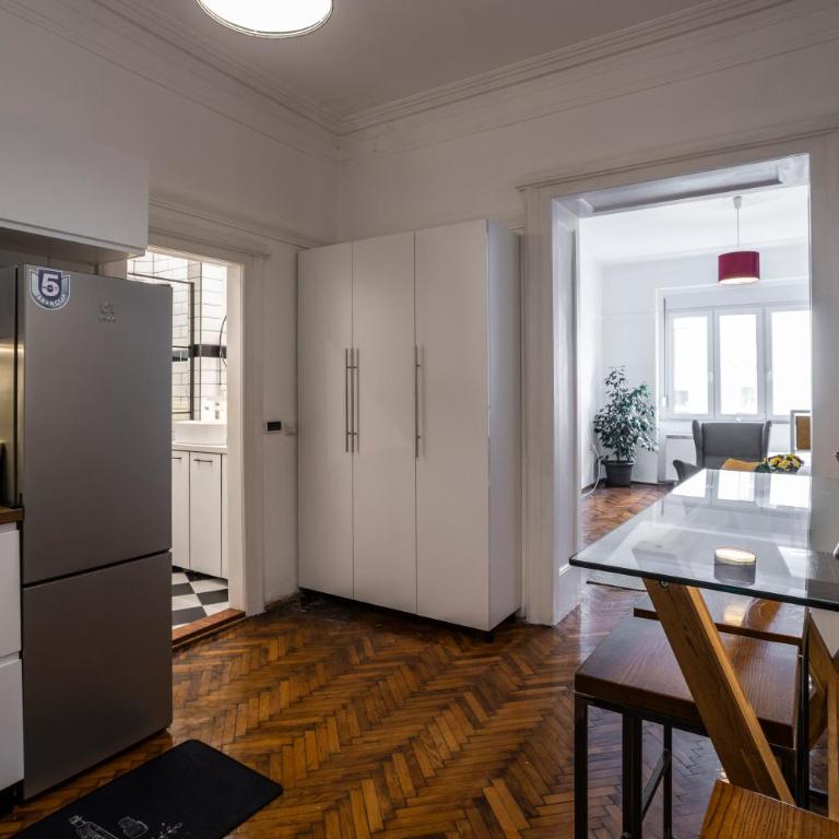Elegant, Chique & Spacious Boho Loft - One-Bedroom Apartment - 28