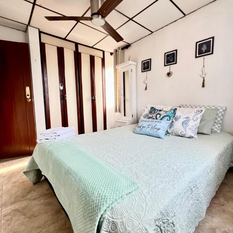 Apartamento 3 habitaciones cerca del Aeropuerto Matecaña Piscina y zonas recreativas Hasta 9 huéspedes - Three-Bedroom Apartment - 28