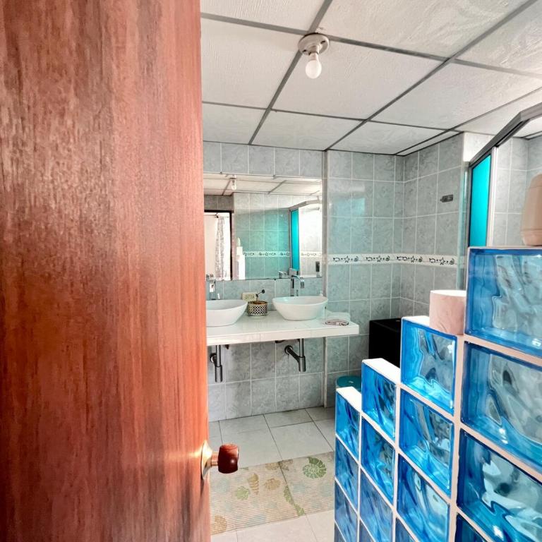 Apartamento 3 habitaciones cerca del Aeropuerto Matecaña Piscina y zonas recreativas Hasta 9 huéspedes - Three-Bedroom Apartment - 39