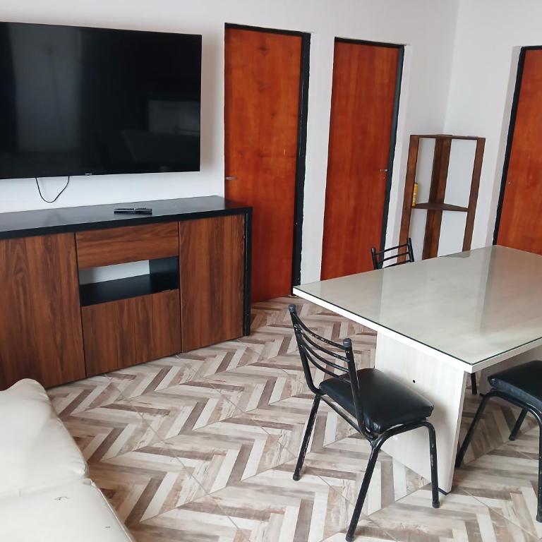 Departamento markus - Family Two-Bedroom Apartment with View - 3