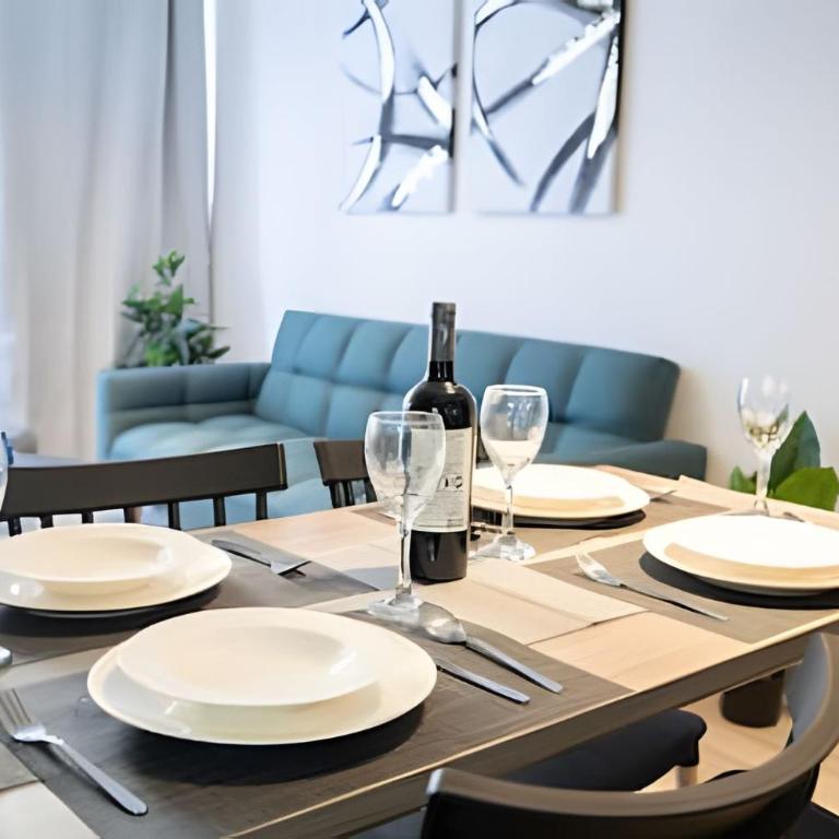 Condor Suites Executive Santiago Centro offers a terrace, barbecue, and Wi-Fi - Apartment with Balcony - 13