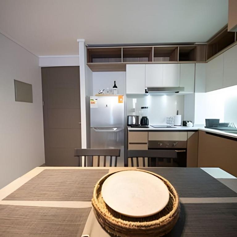 Condor Suites Executive Santiago Centro offers a terrace, barbecue, and Wi-Fi - Apartment with Balcony - 23
